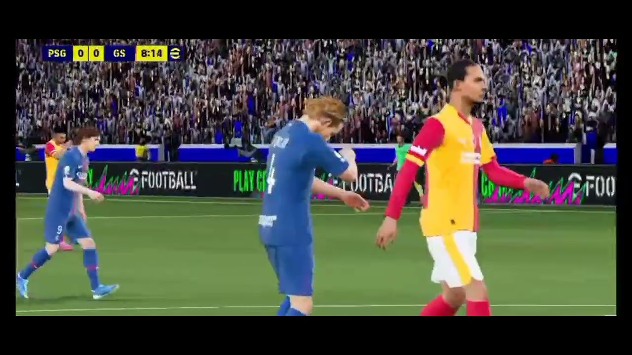 İlk e football videosu (Adriano'nun 30 metreden frikik golü) 