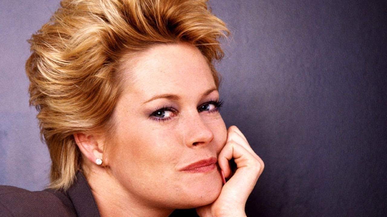 13 Sexy Photos of Melanie Griffith - YouTube