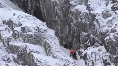 Dave MacLeod and Andy Turner climb Minus Three Gully (IV,5)