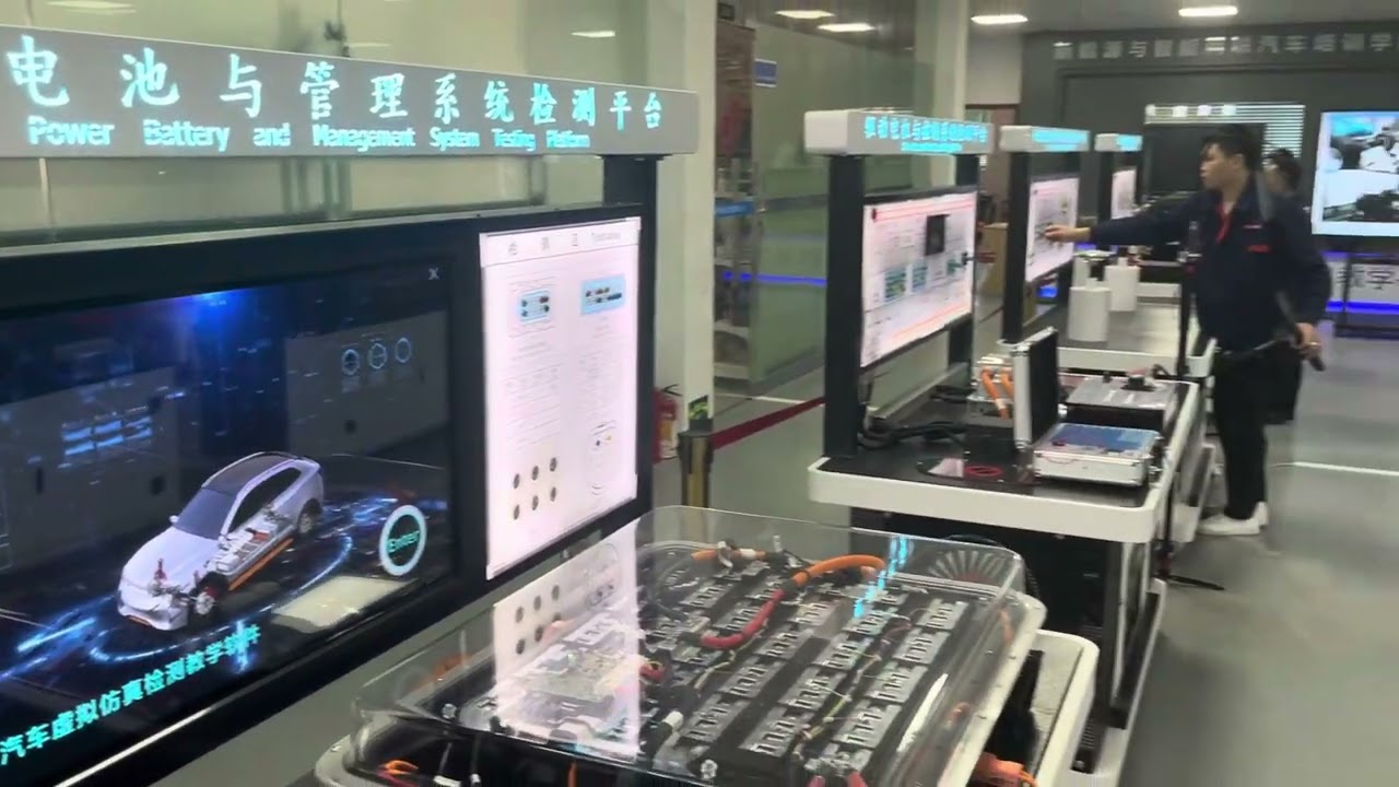 New energy vehicle teaching equipment