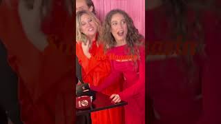 Serenay Sarıkaya, Kimler Geldi Kimler Geçti Galasına Damga Vurdutavırlarıyla Dikkat Çekti.