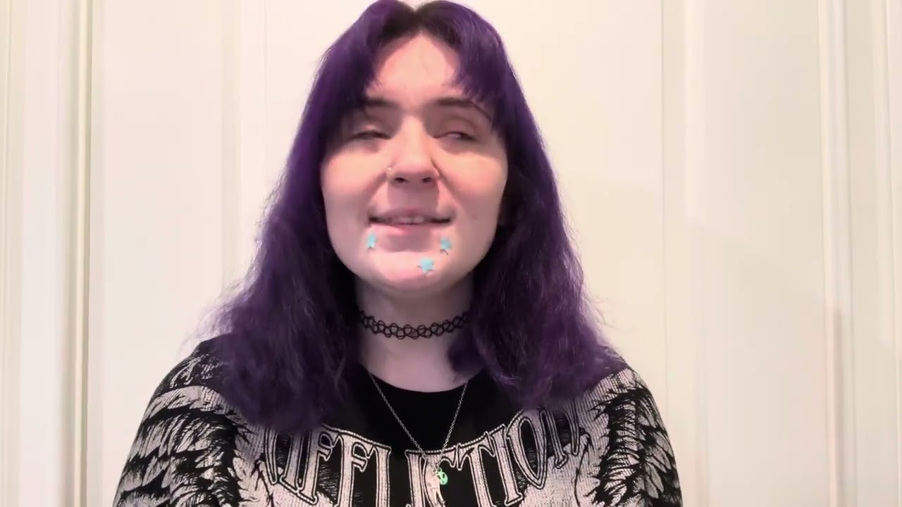Christina Keller sings 'Dead Mom' preview