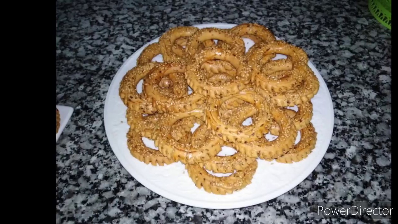 تحضیر الکعک المسفیوی من ید محترفة مسفیویة جد راٸع نزولا عند طلب متتبعی القناة