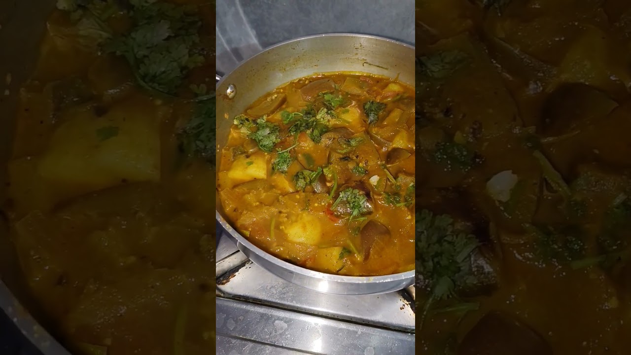 Aam ke Achar Dekhte hi Munh Mein Pani a jata hai