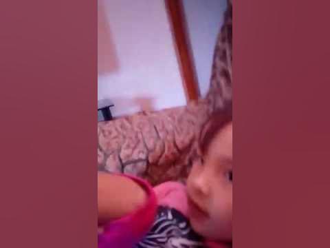 Разбудил сестренка. Sleeping sister / спящая сестра. Разбудил сестру. Разбудил сестренка. Разбудил сестренка.