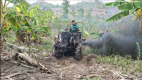 Xe công nông chở cây chuối lên giốc cực kỳ khỏe và kai kết