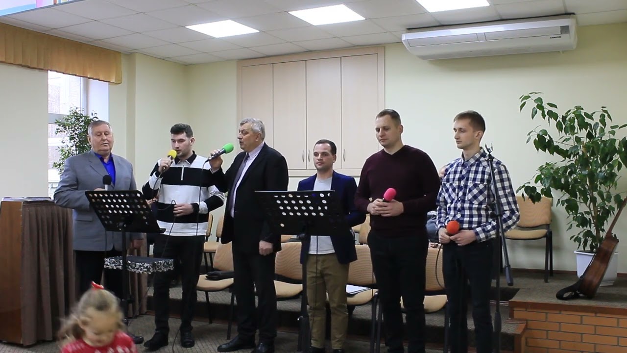 Море шумить, буря реве. Церква 