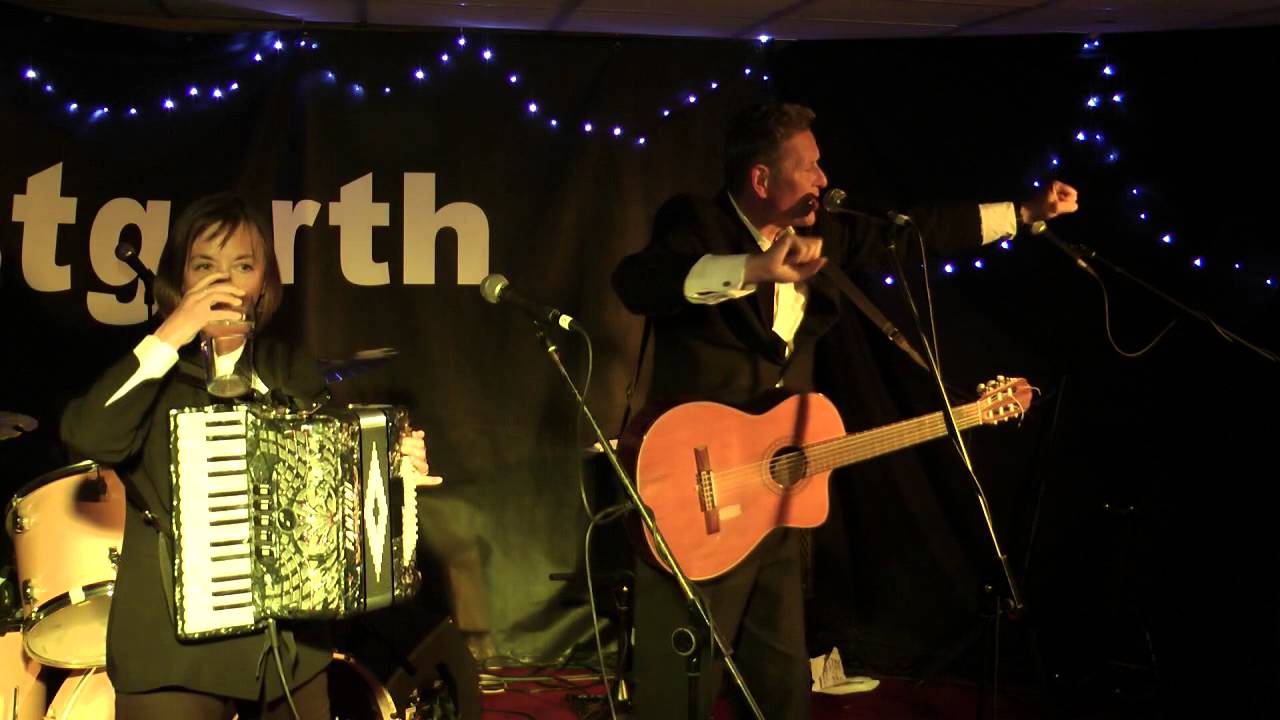 GERRY COLVIN & TRISH KEELAN - Westgarth Social Club, Middlesbrough 23.05.2015.