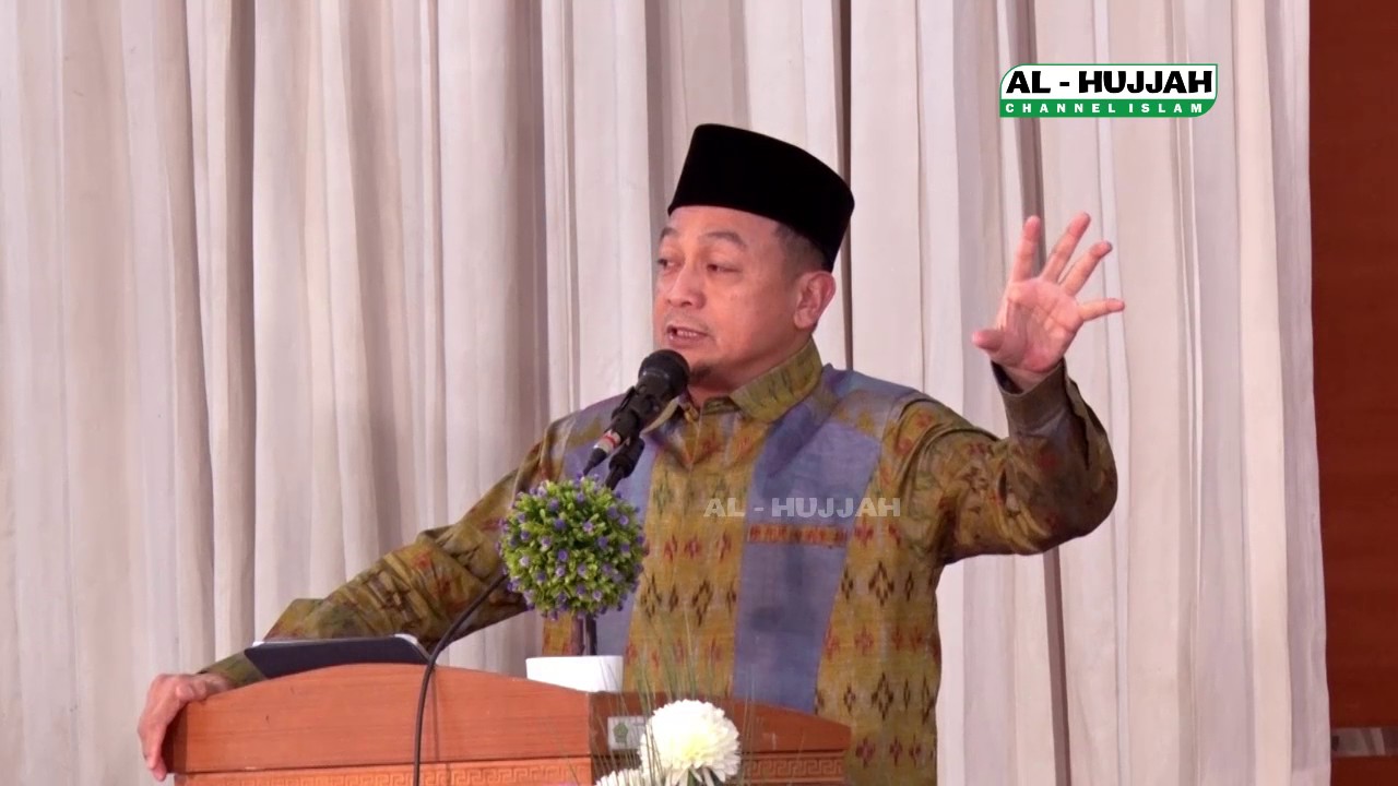 Sekeluarga pembom bunuh diri di gereja menyekolahkan anaknya di Muhammadiyah 4 YouTube player