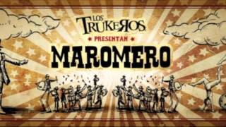 Video thumbnail of "Los Trukeros  - Se ha enamorado el payaso"