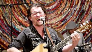 Famous Michael Grimm performs "I Don't Love you Anymore" by Travis Tritt Net Worth