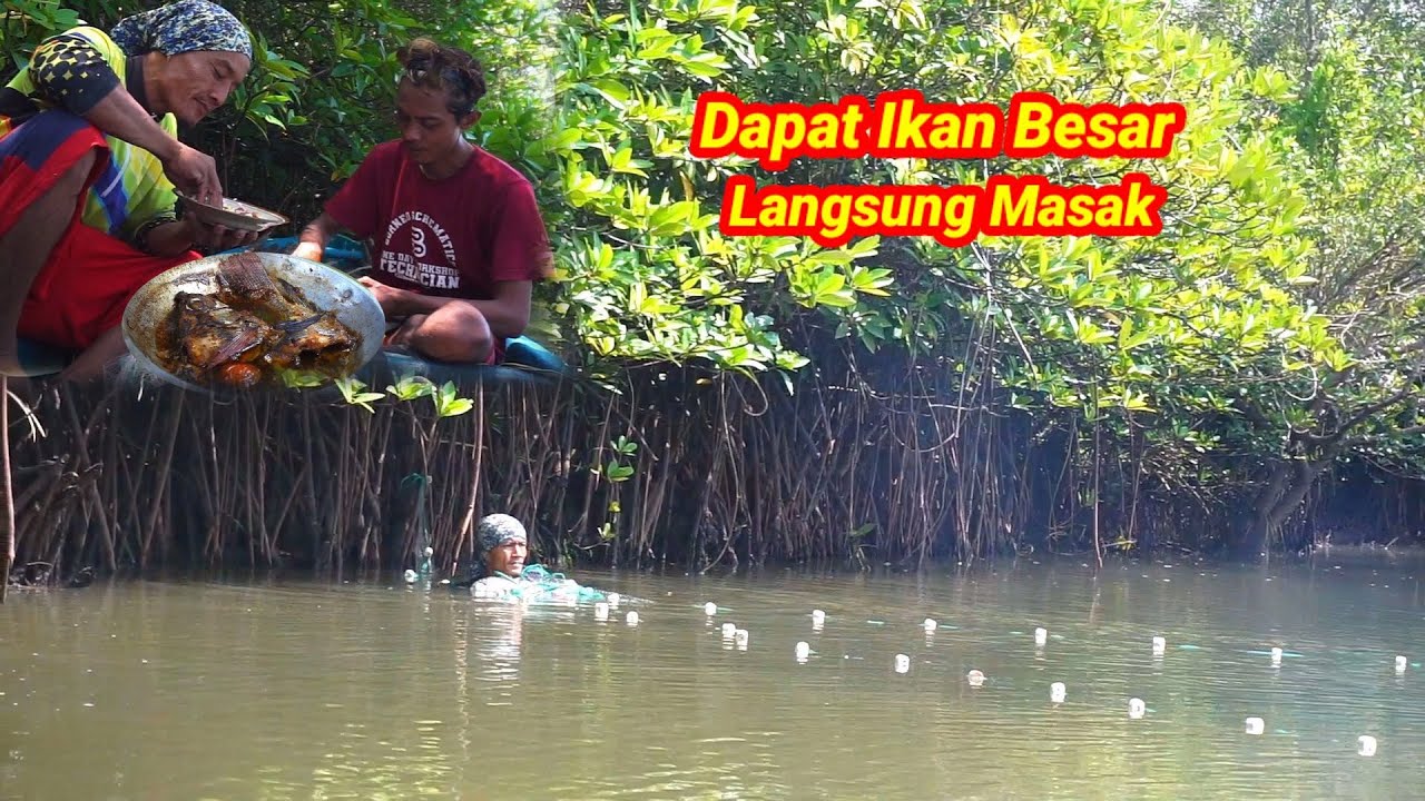Rejeki Ikan Besar!! Berburu Ikan Dapat Ikan Besar Langsung Masak dan Makan diatas Perahu