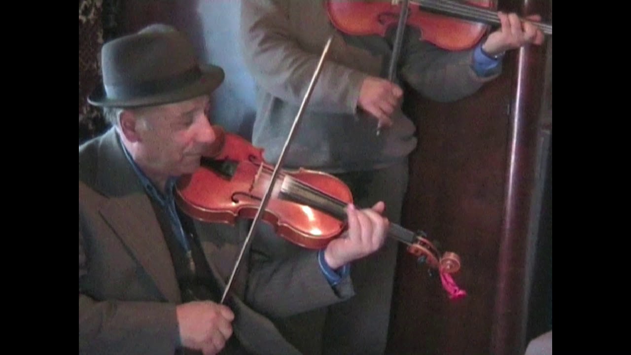 Music from Palatka: Kodoba Lőrinc as primás III - De a lungu, Batuta and sűrű csárdás