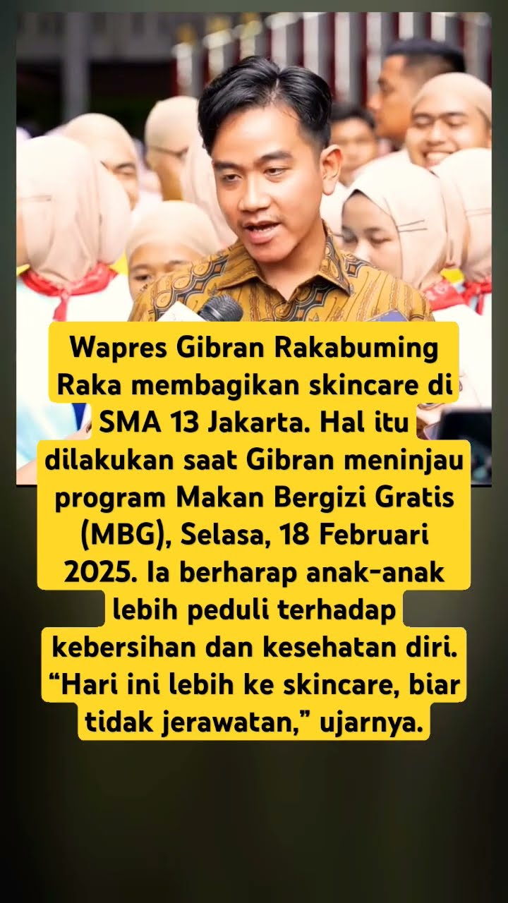 Gibran Bagikan Skincare Ke Murid