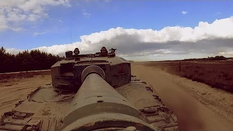 Ukrainian Soldiers complete LEOPARD TANK course in Poland