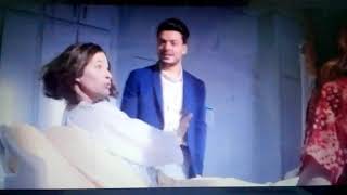 Kev Adam's first kiss with Mélanie Bernier in Love Addict