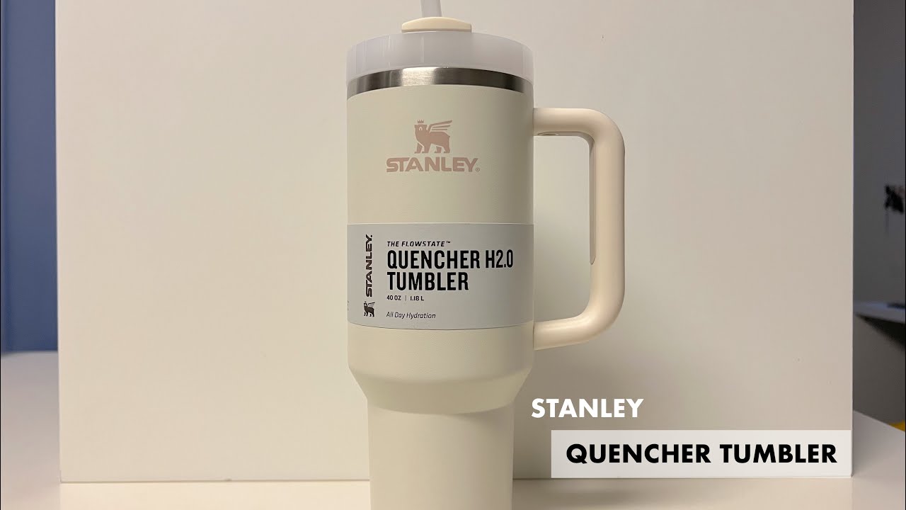 Stanley Quencher H2.0 FlowState 40 oz Tumbler Soft Matte Compared to  Standard Tumbler 
