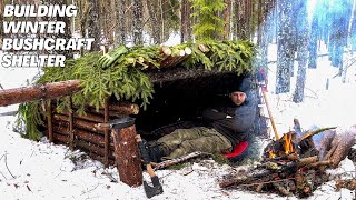 Bushcraft in winter forest! Construction of a comfortable shelter to survive in a cold forest!