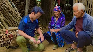 Download Lagu CEO Trieu Vang kindly helped an elderly couple who had an accident.  MP3 Download Lagu CEO Trieu Vang kindly helped an elderly couple who had an accident.  MP3