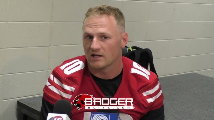 Wisconsin quarterback Tyler Van Dyke is ready for his first fall camp with the Badgers - YouTube