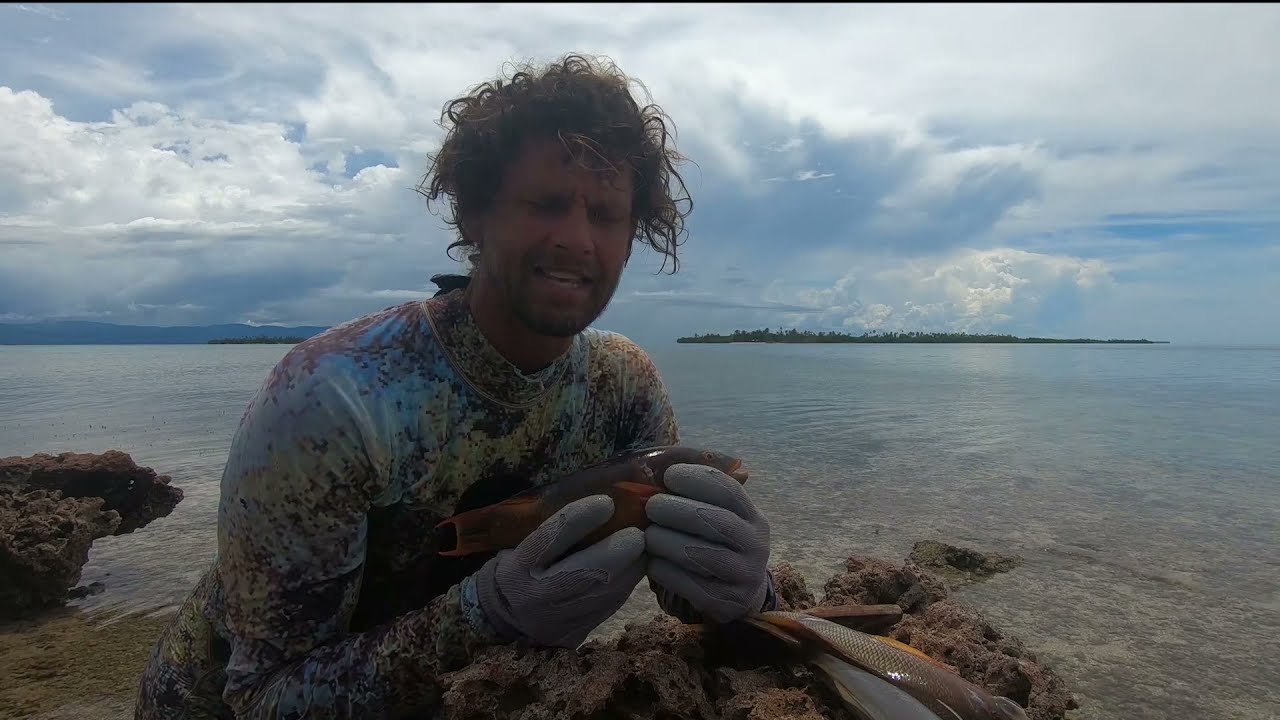 Ep. 309 Boat life in a Caribbean Paradise – Great snorkeling and spearfishing with catch and cook