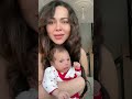 ديميت مع بنتها إيفا 