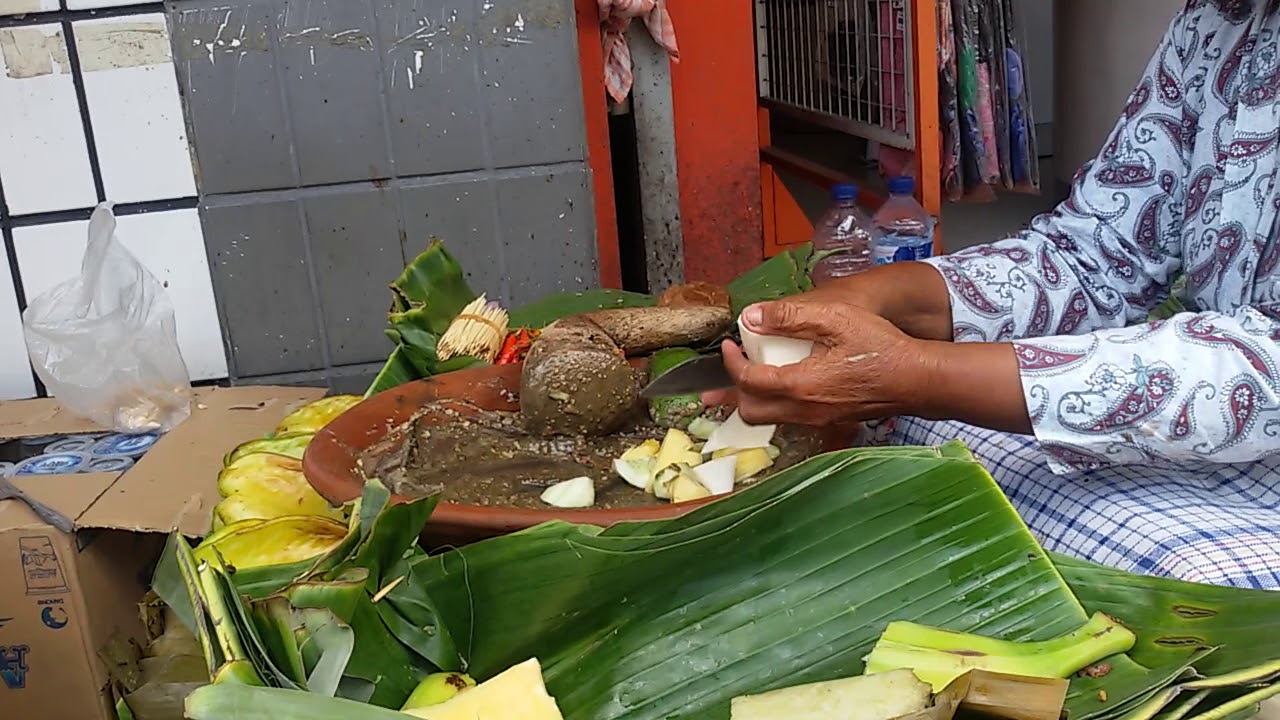 Rujak Cingur Jalan Dhoho  Kediri  YouTube