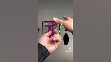 Hướng dẫn ảo thuật dây thun xuyên ngón tay cực chất - Kira Magic #Shorts