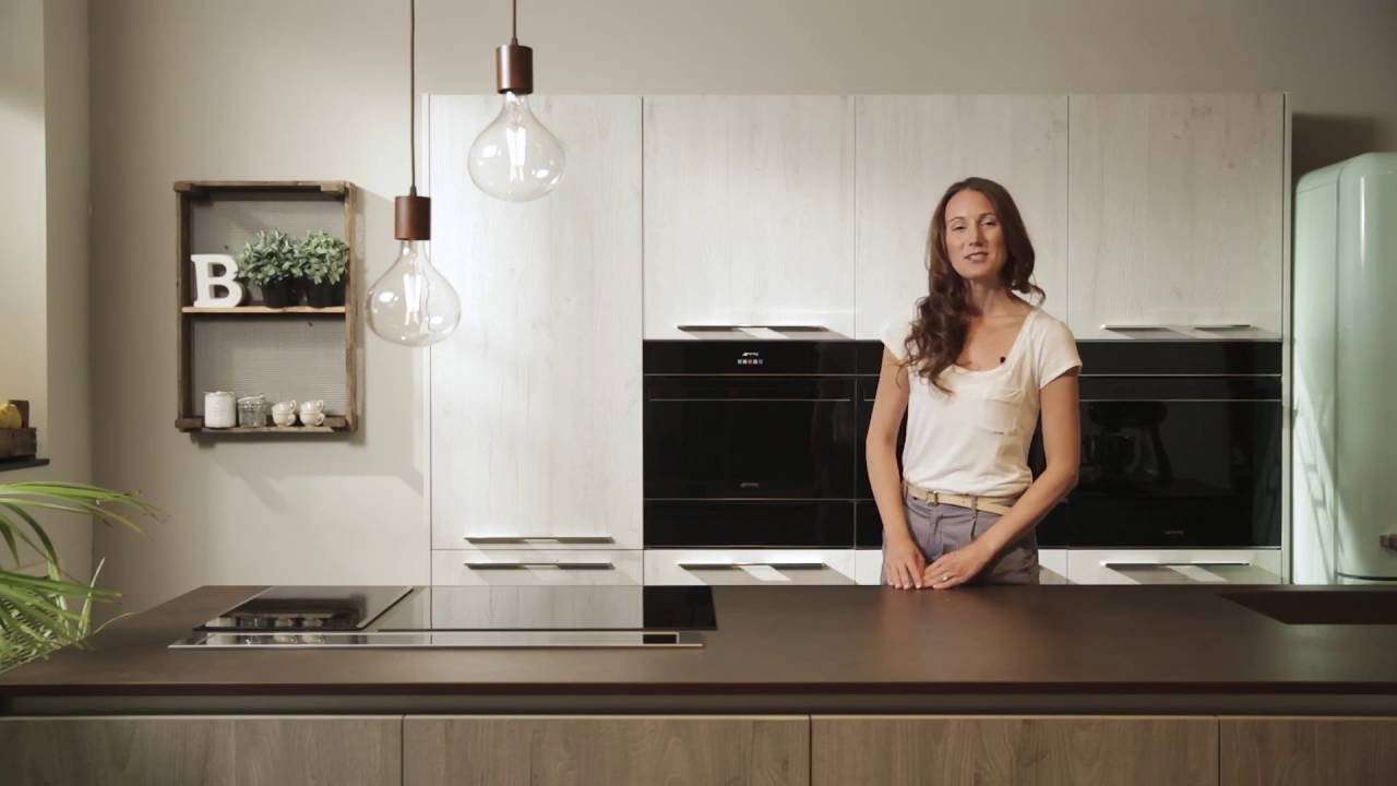 Smeg - Microondas combinado de integración - YouTube