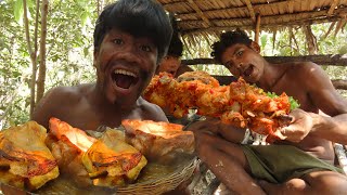 Jungle life boys cooking spicy pork meat