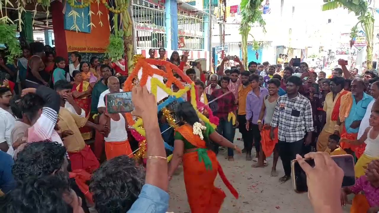 | ஸ்ரீ பாலமுருகன் திருக்கோயில் | அலகு குத்துதல் | அரியமங்கலம் | திருச்சி |
