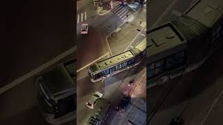 Ônibus superarticulado na Avenida Sapopemba