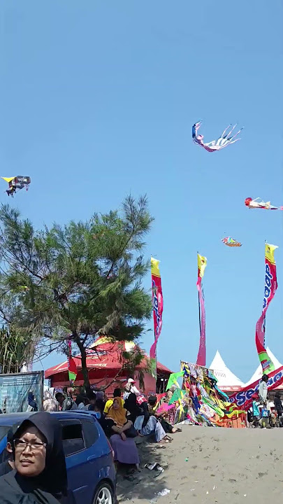 #shortvideo #shorts #layangan #layanglayang #parangkusumo #parangtritis #festival #jogja #jls