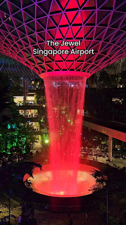Jewel Changi Airport, Singapore 🇸🇬 💞🥰✈️#jewelchangiairport #jewel #singapore #asia #lightshow #happy
