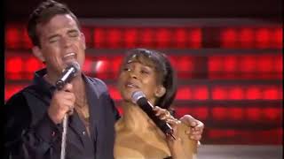 Download lagu Robbie Williams&Katie Kissoon Live 2002 - Revolution