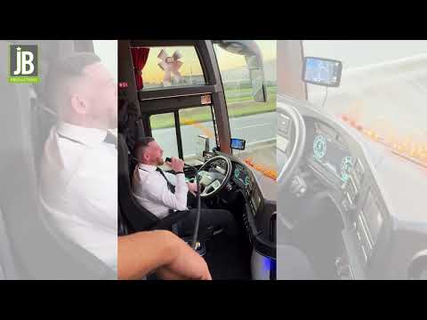 Rick De Jong Unchained Melody Zingende Buschauffeur 