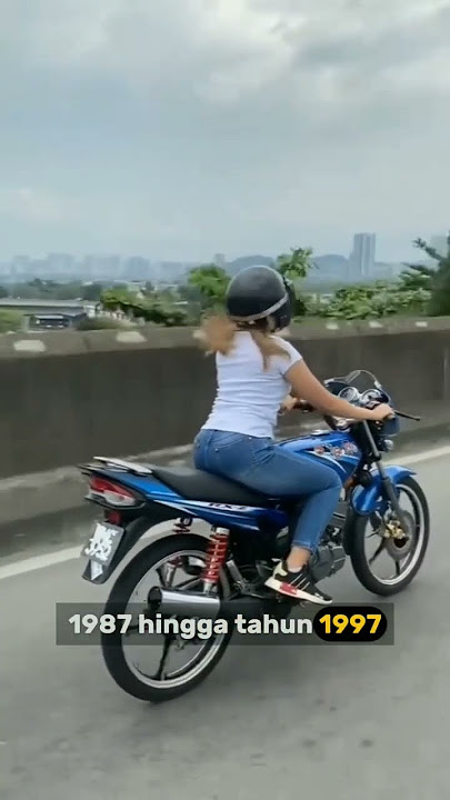 Ada yang tau Yamaha RXZ? Mungkin agak asing ditelinga orang awam karena motor ini sudah jarang