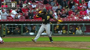 PIT@CIN: Cutch delivers a game-tying two-run shot
