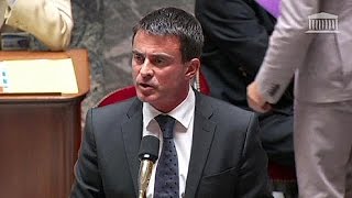 France's PM faces crucial confidence vote