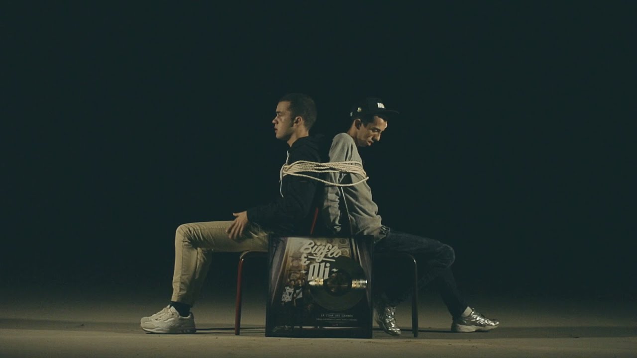 [FR] Bigflo &amp; Oli - Du Disque Dur Au Disque D'or (CLIP)