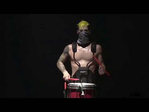 twenty one pilots: