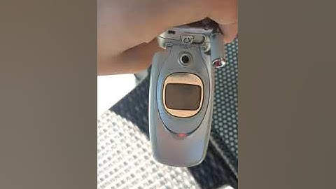 Samsung SGH-E600 Startup and Shutdown - External Display (Classical Sound Scheme)