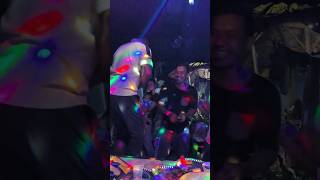 Sumayaw Yung Nonchalant Mong Friend