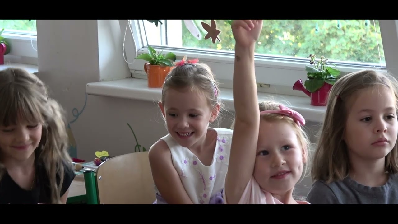 HOLA HOLA ŠKOLA VOLÁ