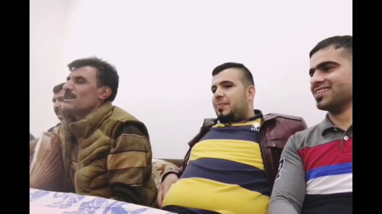 علي بنا مقام و بسته