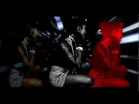 qween.-b-'catch-me-if-you-can'-official-video
