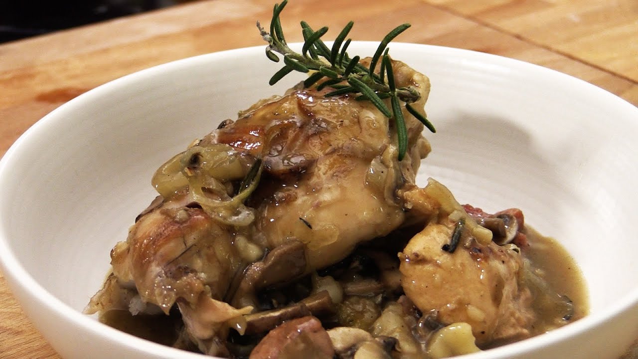 Cuisse De Lapin à La Moutarde En Cocotte