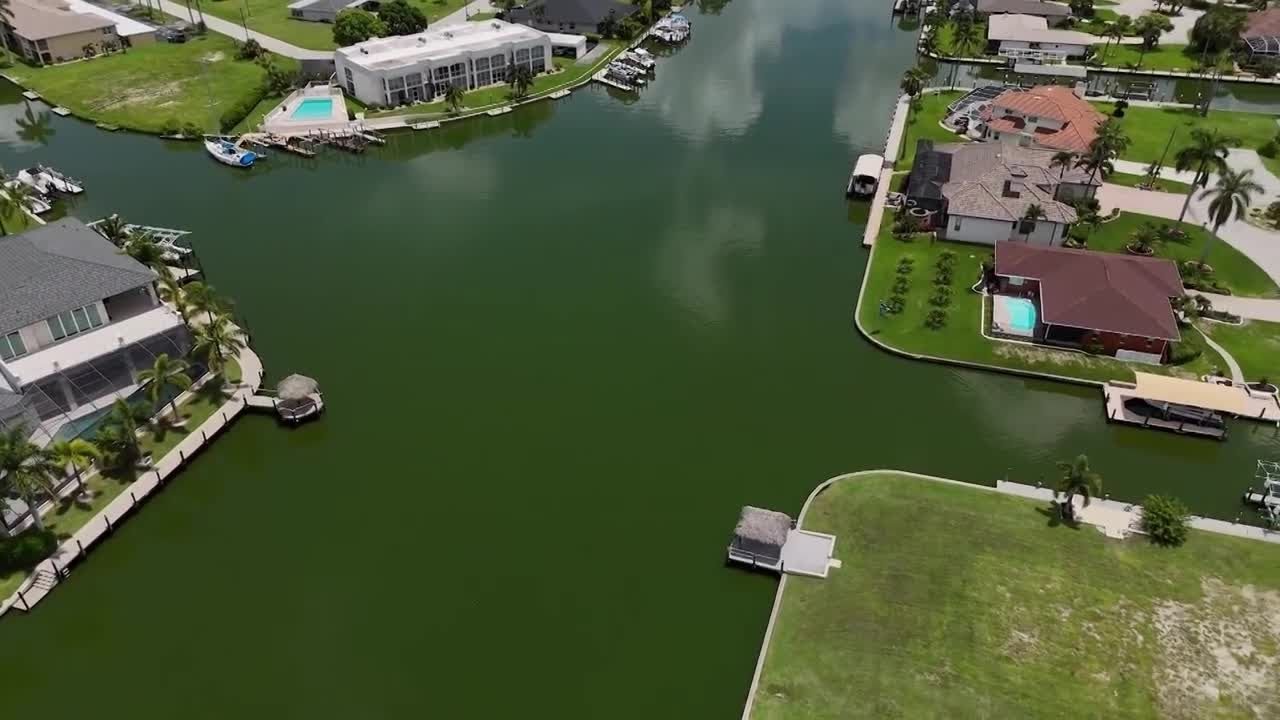 Algae Creeping Back Into Cape Coral Canals YouTube algae-creeping-back-into-cape-coral-canals-youtube