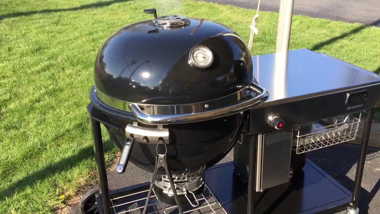 Stout kom tot rust medeleerling Weber Summit Charcoal Grill Review / Comparison with Big Green Egg XL  #Grillofalifetime - YouTube