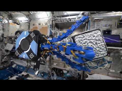 Astrobee robot with REACCH gripper capturing a target object, ISS testing (normal speed / 0.5x)